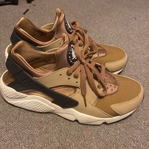 Gold Nike Huaraches